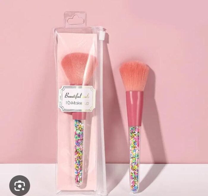 Concealer Brush - Image 1