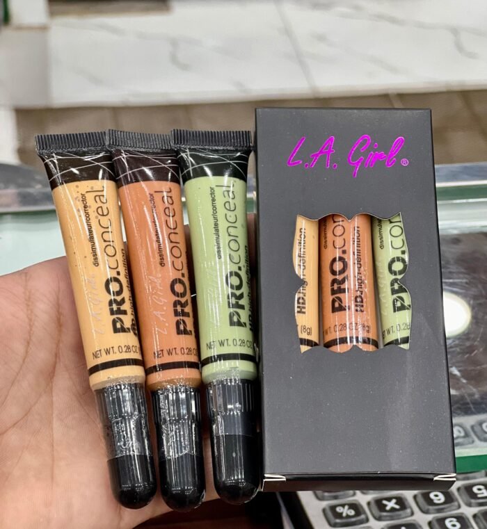 Pro Concealer - Image 1